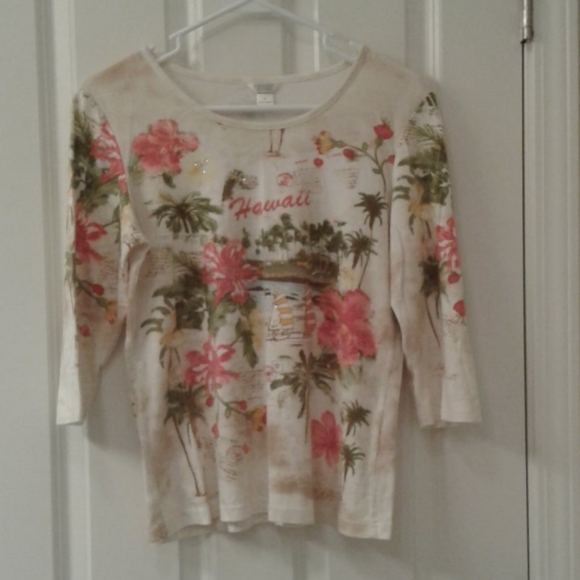 Christopher & Banks Tops - HAWAII 3/4 Sleeve top